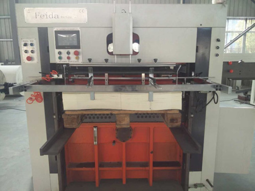 roll die cutting machine 15